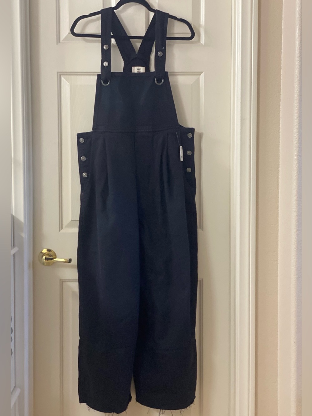 We The Free Rambler Black Wide-Leg Raw Hem Bib Overalls - Size Large NWT
